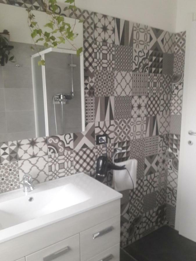 Le Stanze Di Adele Bed & Breakfast L'Aquila Exterior photo